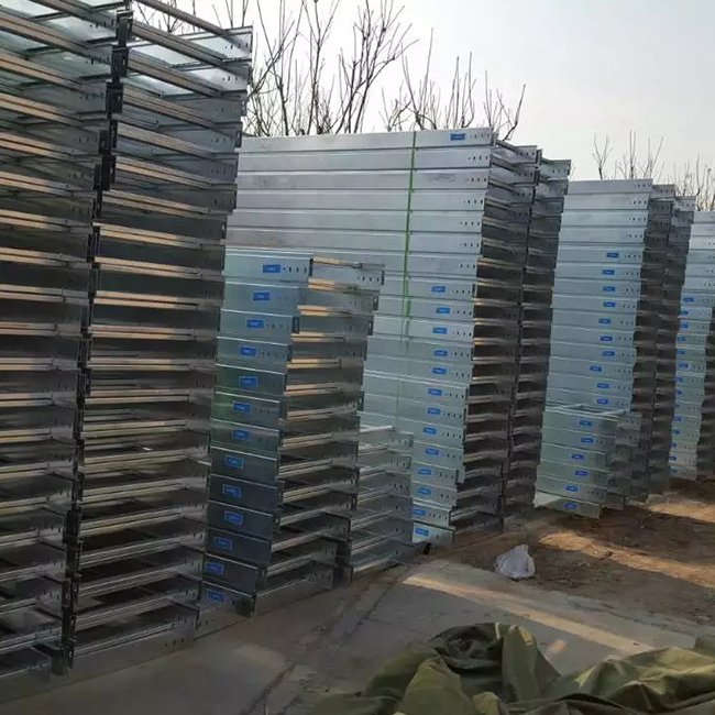 梯級式橋架發(fā)貨